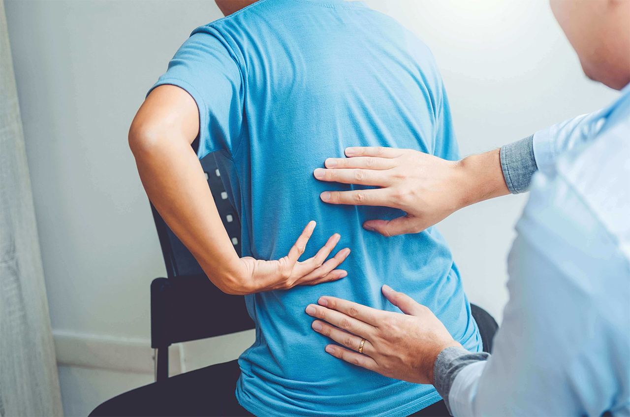 back therapy in dearborn michigan by a professional physical therapist